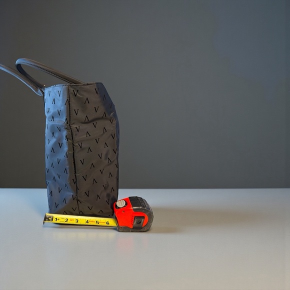 NWT Victoria's Secret Black Shoulder Bag with Pink Scarf - Picture 3 of 5